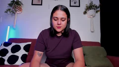 Laura online show from October 23, 4:18 am