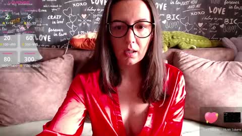 Lara online show from May 2, 9:34 am