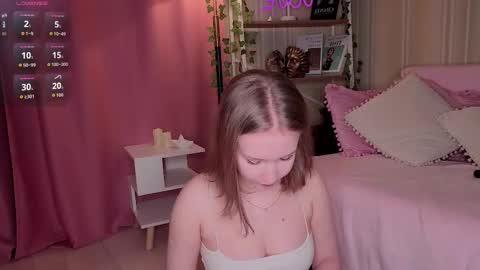 Snapshot of ms_evasweet chatting on September 28, 2:00 pm Eva 3 online show from September 28, 2:00 pm