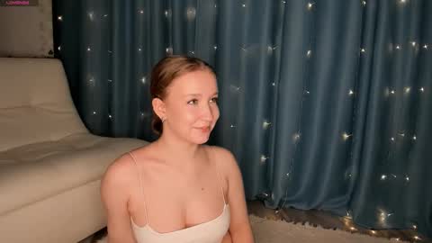 Snapshot of ms_evasweet chatting on September 15, 2:47 pm Eva 3 online show from September 15, 2:47 pm