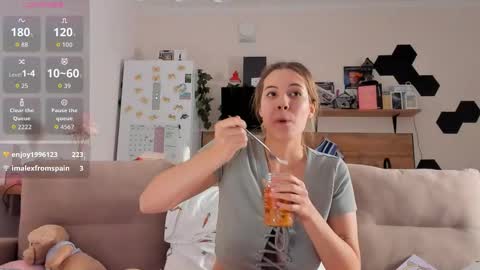 Ms ForYOU online show from November 17, 4:19 pm