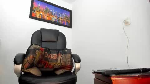 Luna  online show from October 27, 3:46 am