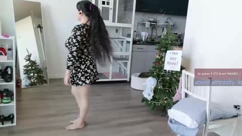 R o r i  SnapChat heyroriv2 wednesday - sunday Noon oclock mountain - 5pm mountain online show from September 28, 7:41 pm