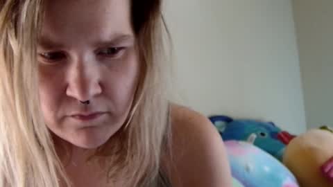 missqueenbbw online show from February 16, 8:22 pm