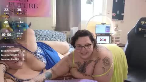 mslindzz online show from January 8, 6:01 pm