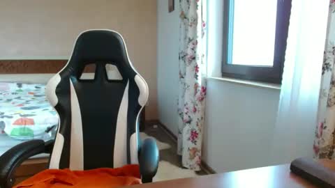 msmarshmallow1 online show from September 19, 10:58 am