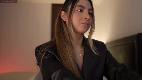 Sophie  online show from February 13, 3:57 pm