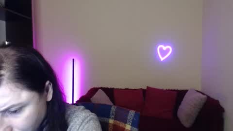 Jeneva online show from December 4, 7:03 pm