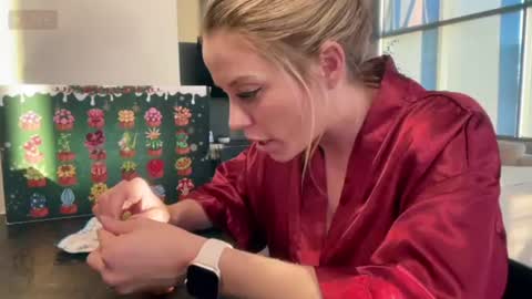 MyCookieJar online show from December 4, 12:24 am