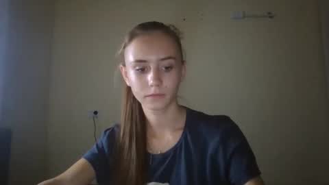 mylittle_flame online show from October 28, 1:06 pm