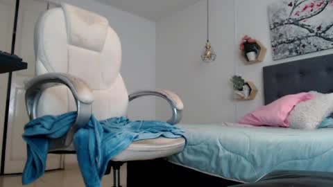 No Name online show from September 12, 2:46 pm