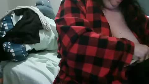 Snapshot of mysteriouswoman18 chatting on October 20, 2:31 pm mysteriouswoman18 online show from October 20, 2:31 pm