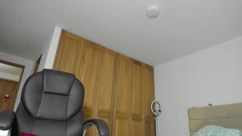 Elena online show from January 12, 12:05 am