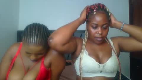 mystic_saucy online show from December 4, 9:44 am