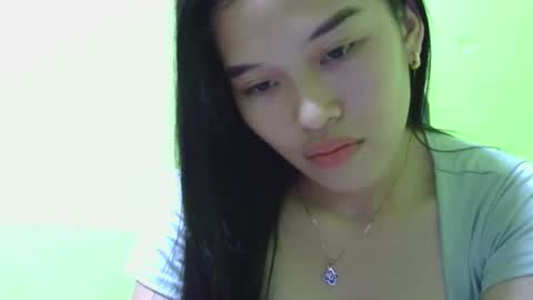 nessa online show from December 5, 1:45 pm