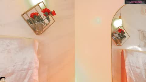 naamah_b online show from March 24, 2:33 pm