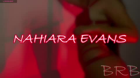 NAHIARA EVANS online show from April 18, 1:46 pm