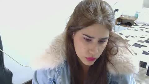 nahiarabiel online show from October 28, 9:19 pm