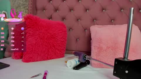 NahiaraReina  online show from February 24, 1:08 pm