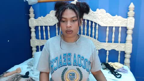 Nahomy online show from December 27, 9:54 pm