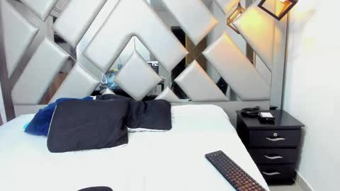 Nahomi  online show from February 26, 11:48 pm