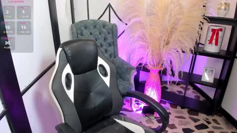 Nahomi online show from February 25, 4:55 am