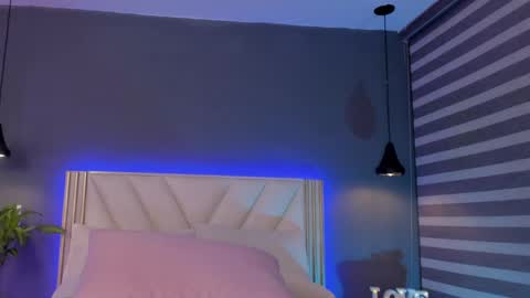 Naisha Ford online show from April 7, 6:37 am