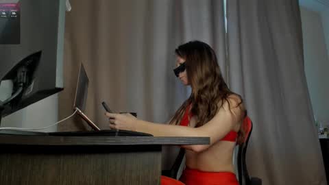 Snapshot of naked_psychologist chatting on September 11, 9:31 am Asy no face  online show from September 11, 9:31 am