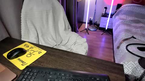 Snapshot of naked_psychologist chatting on March 2, 3:52 pm Asy no face  online show from March 2, 3:52 pm