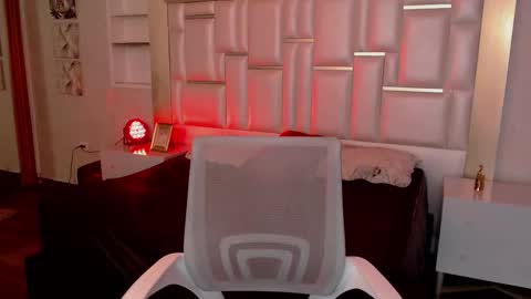 ----Namea------ online show from October 15, 7:49 pm