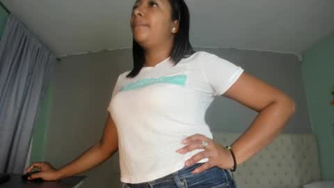 nami_sam online show from March 12, 12:36 pm