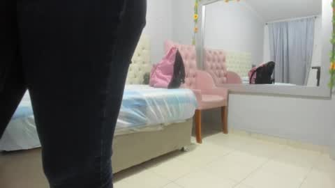 nami_sam online show from December 19, 1:07 pm