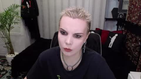 Nancy online show from August 3, 3:50 pm