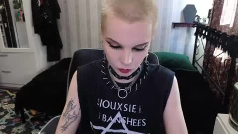 Nancy online show from July 9, 3:25 pm