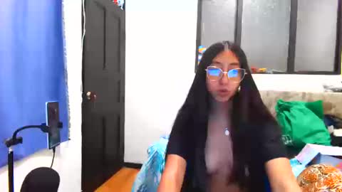 nanilux_1 online show from October 16, 12:35 am