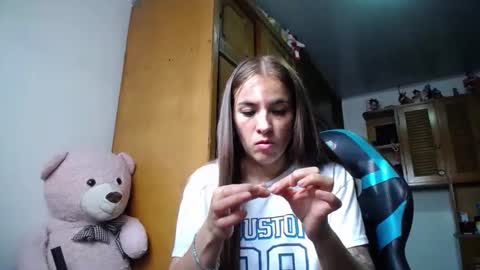 nanna yoshi online show from February 13, 8:43 pm