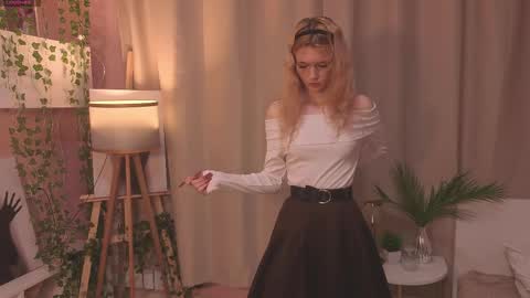 nannetteterrill online show from April 8, 6:15 am