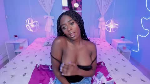 Naomi online show from February 22, 5:58 pm