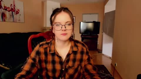 naomi_di online show from July 10, 8:48 am