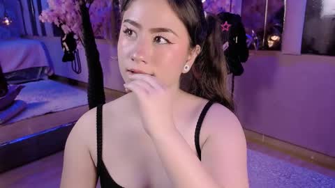     online show from November 24, 10:45 pm