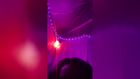 naomiloveee online show from December 5, 4:45 am