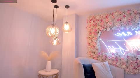 Naomi online show from September 17, 12:25 pm