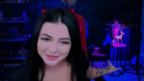 naomiwilsons online show from December 4, 1:24 pm