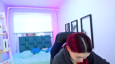 naomy online show from October 1, 8:58 pm