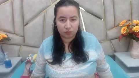 Snapshot of naomyprinces_ chatting on February 17, 1:00 pm Bulma Heidi online show from February 17, 1:00 pm