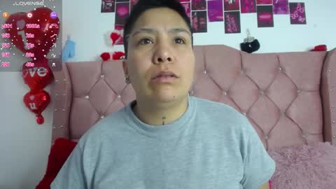 nat_evans8 online show from May 27, 3:03 am