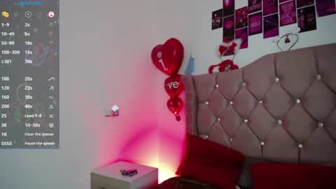 nat_evans8 online show from June 14, 2:24 am