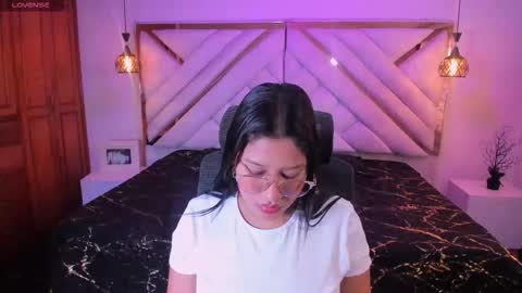 natachacole online show from October 20, 11:13 am