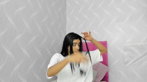 Naty  online show from January 7, 12:31 pm