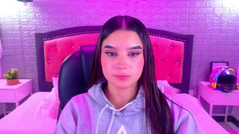 natalie  online show from January 8, 3:32 am